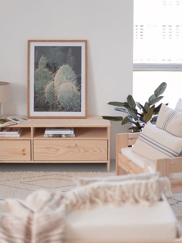 Mobile TV in legno con due cassetti e gambe | LUFE