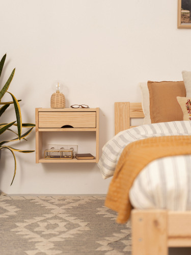 Mesita de noche de madera con puerta abatible | LUFE