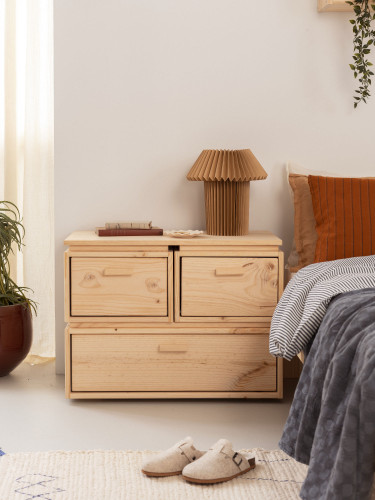 Table de chevet en bois avec 3 tiroirs 78x59 LIBE | LUFE