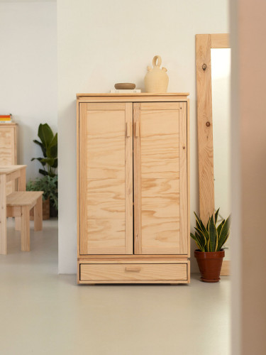 Armário baixo de madeira natural com gaveta inferior | LUFE