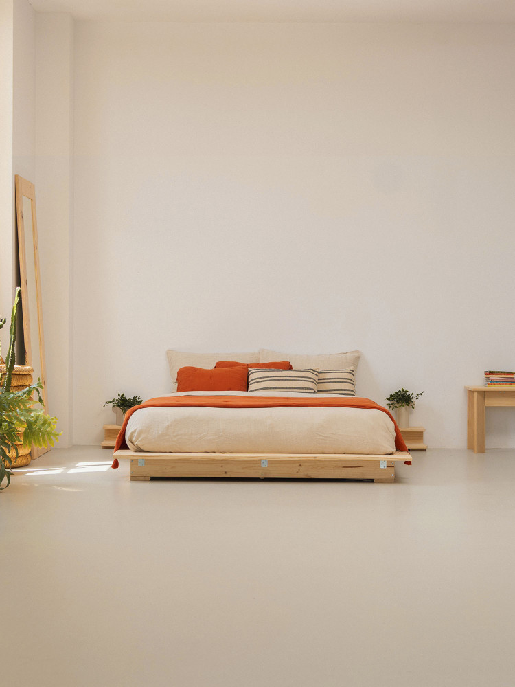 LUR cama tatami com mesinhas 140 2