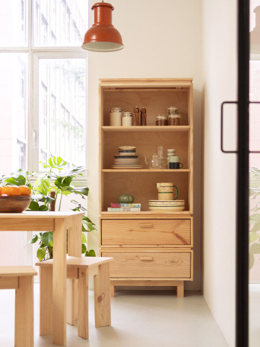 Alacena de madera natural con cajones y patas | LUFE