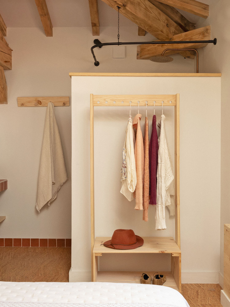 Stender appendiabiti BEKA 180x70 cm in legno | LUFE 2