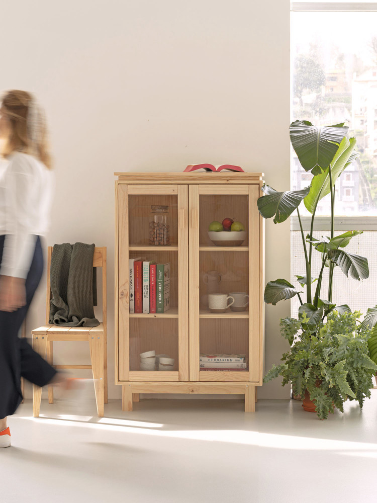 Vitrina expositora de cristal y madera 78x128 AIKA | LUFE 2