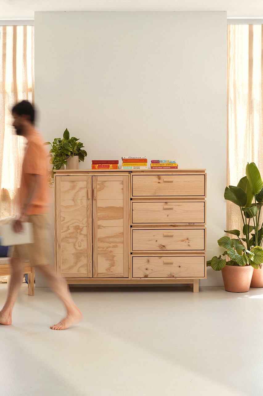 AIKA armadio credenza con 4 cassetti 157x128
