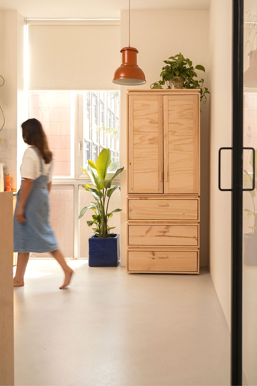 LIBE  armadio con 3 cassetti 78x198