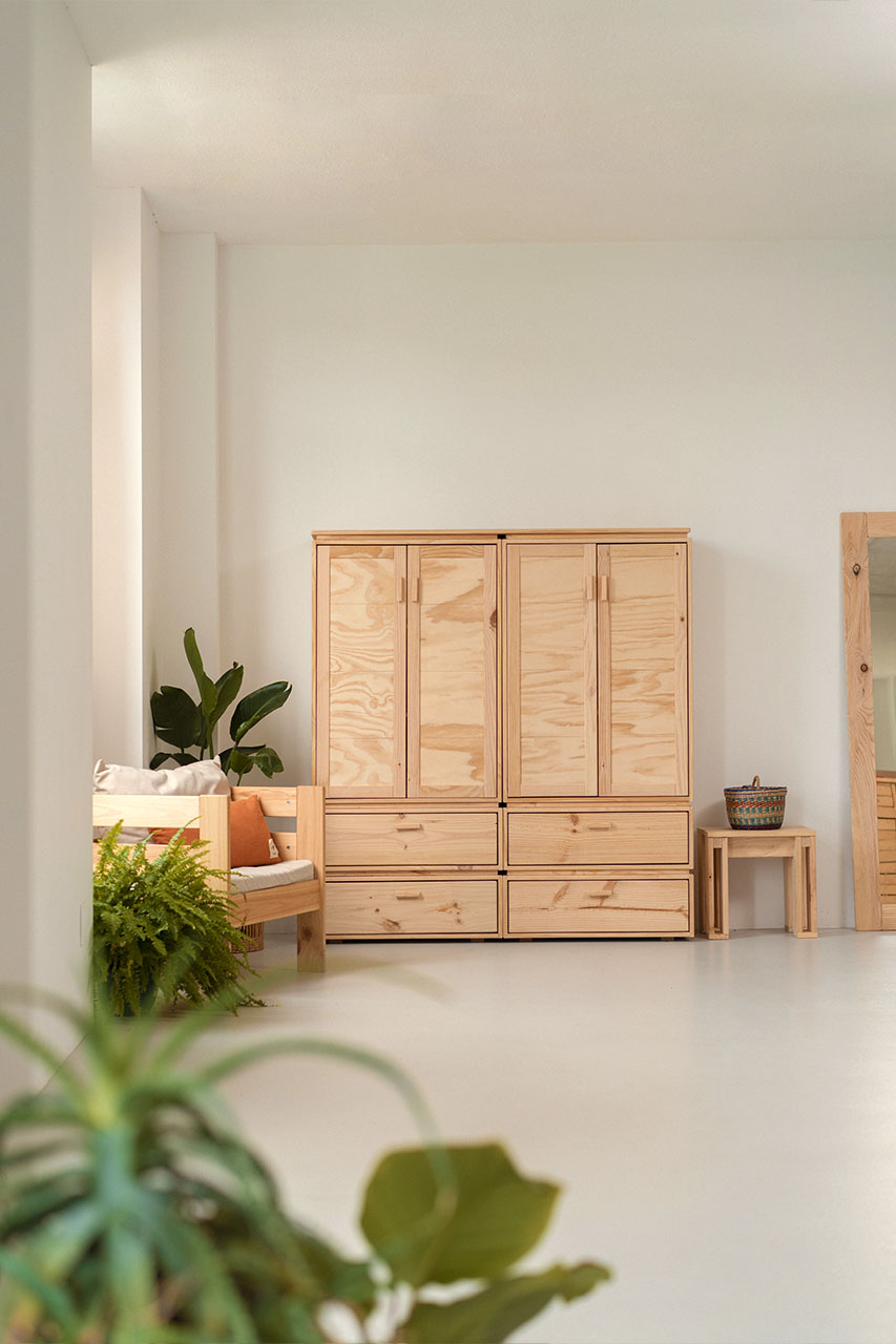 LIBE armadio con 4 cassetti 157x171