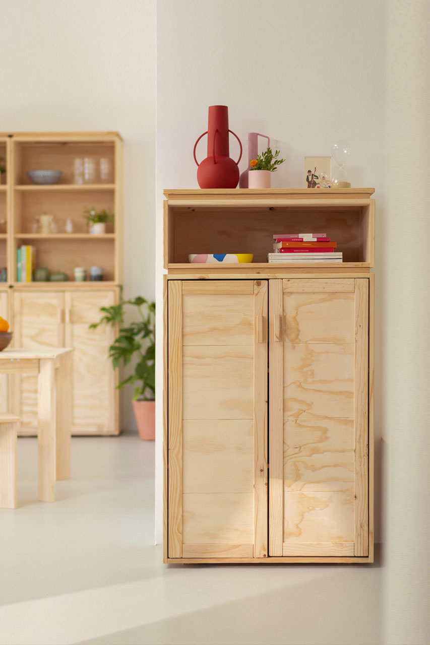 Imagen de ambiente 1 para:Armario para el recibidor de madera natural