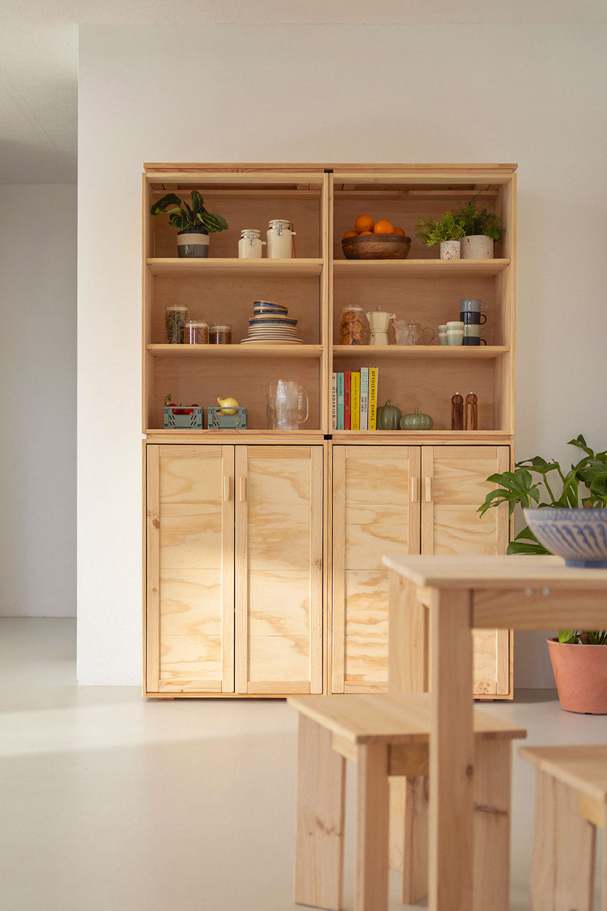 Imagen de ambiente 1 para:Alacena con armario de madera natural