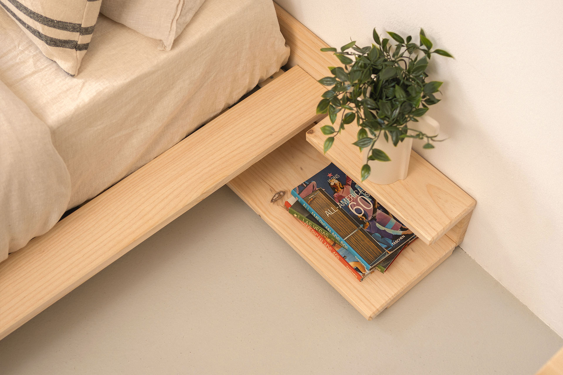 Imagen de ambiente 2 para:Mesitas para cama tatami de madera