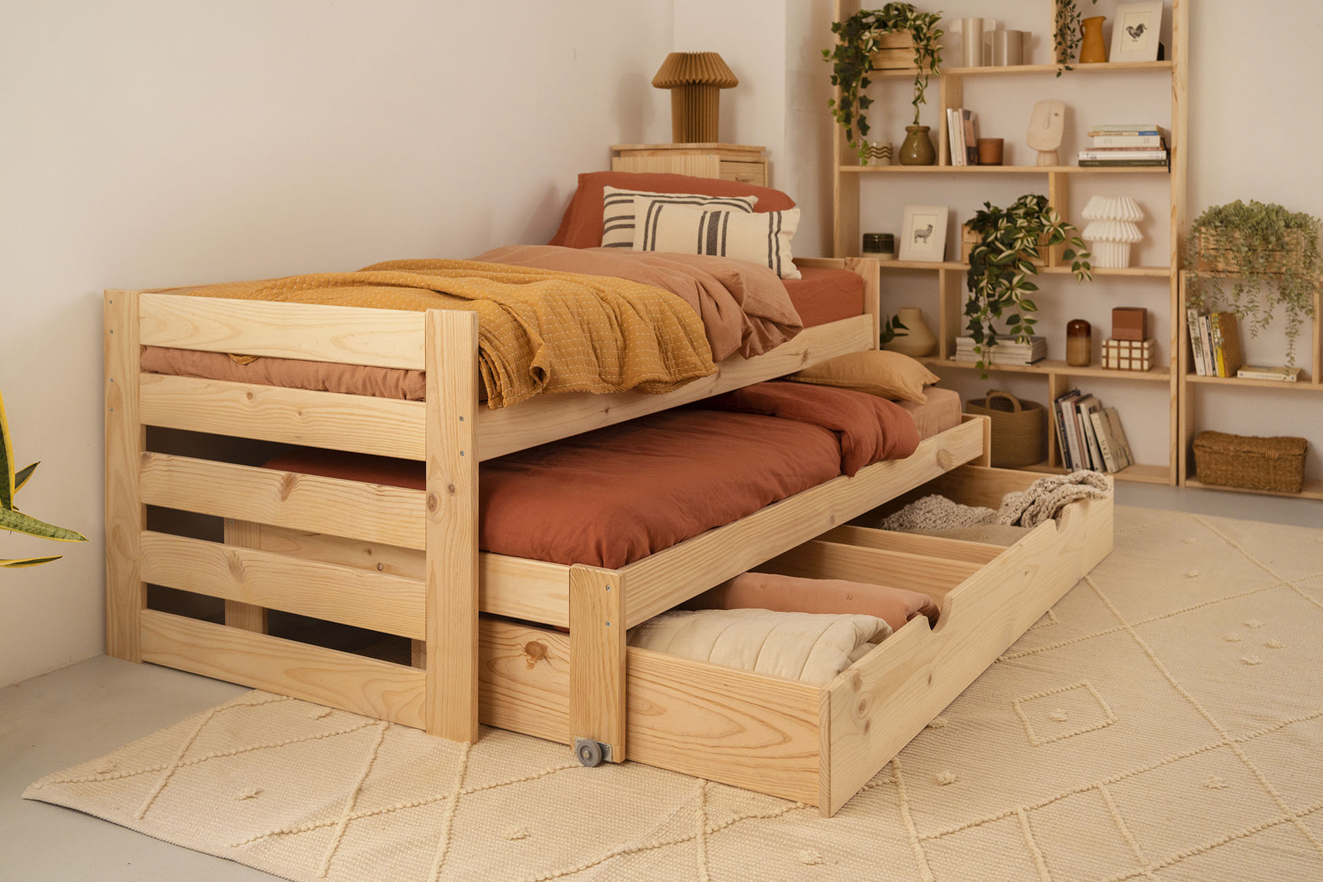 Imagen de ambiente 3 para:Cama extraíble con cajón debajo