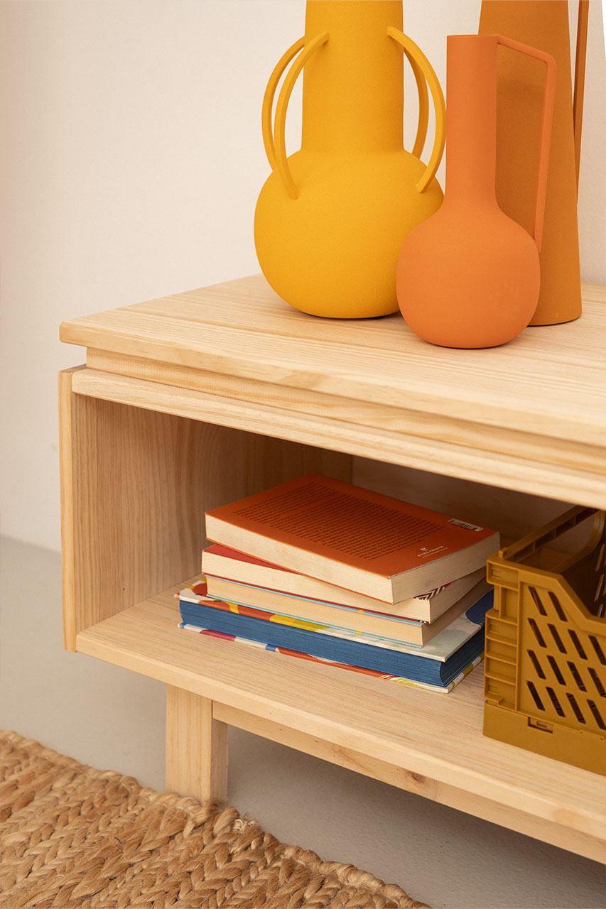 Imagen de ambiente 5 para:Mueble TV de madera con huecos
