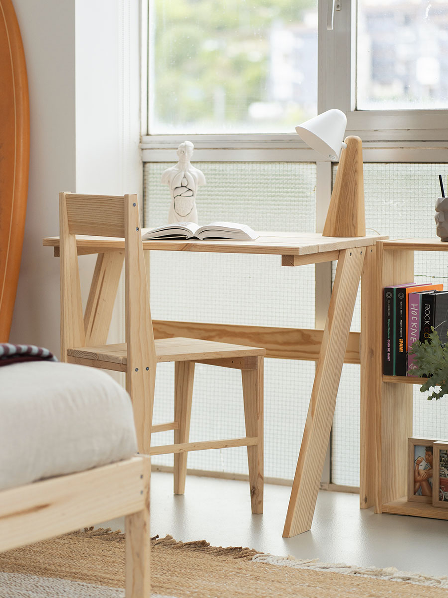 Bureaux en bois massif naturel