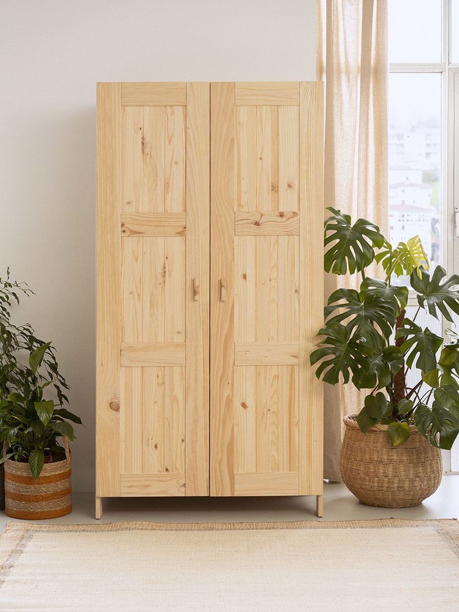 Armoires et meubles de rangement en bois naturel &eacute;cologique